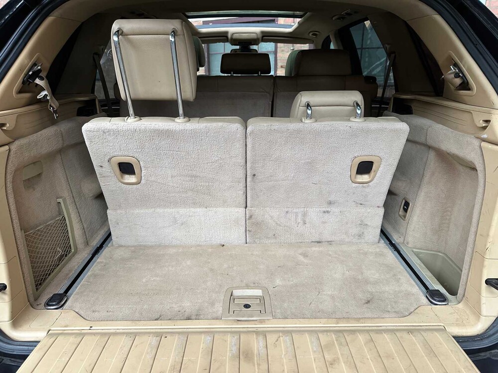 BMW X5 xDrive48i High Executive 7-Seater E70 355hp 2007, 02-XB-HG