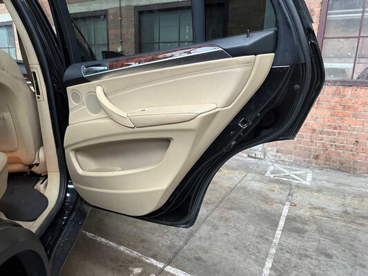 BMW X5 xDrive48i High Executive 7-Seater E70 355hp 2007, 02-XB-HG