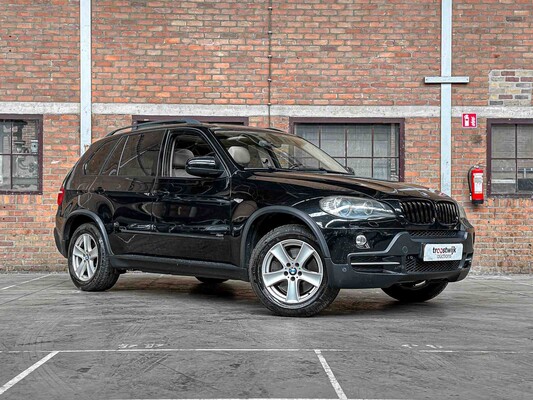 BMW X5 xDrive48i High Executive 7-Seater E70 355hp 2007, 02-XB-HG