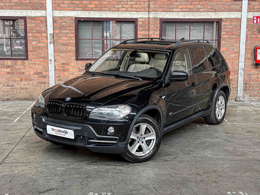 BMW X5 xDrive48i High Executive 7-Seater E70 355hp 2007, 02-XB-HG