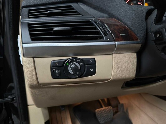 BMW X5 xDrive48i High Executive 7-Seater E70 355hp 2007, 02-XB-HG