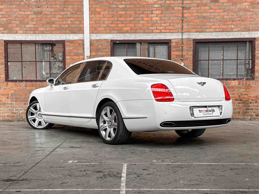 Bentley Continental Flying Spur 6.0 W12 525HP 2007 (53,000 KM) Youngtimer