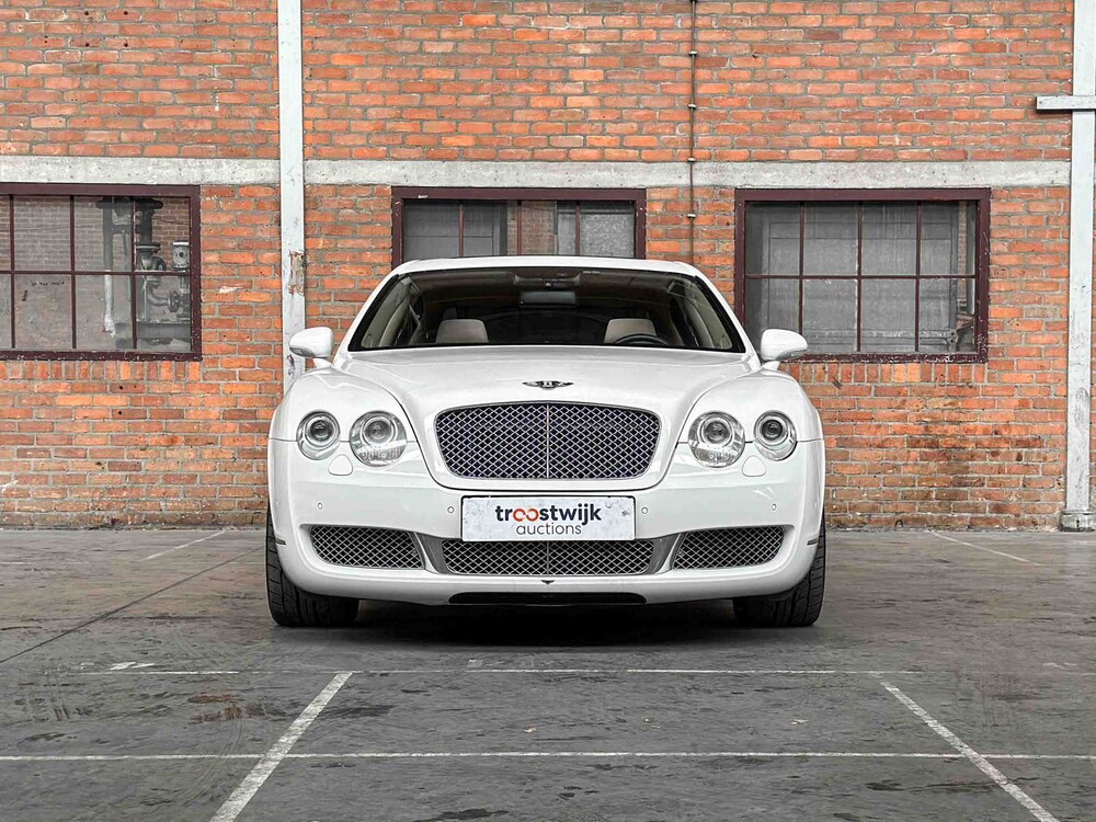 Bentley Continental Flying Spur 6.0 W12 525HP 2007 (53,000 KM) Youngtimer