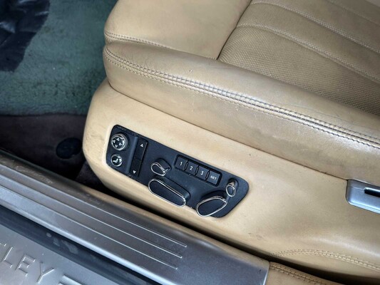 Bentley Continental Flying Spur 6.0 W12 525HP 2007 (53,000 KM) Youngtimer