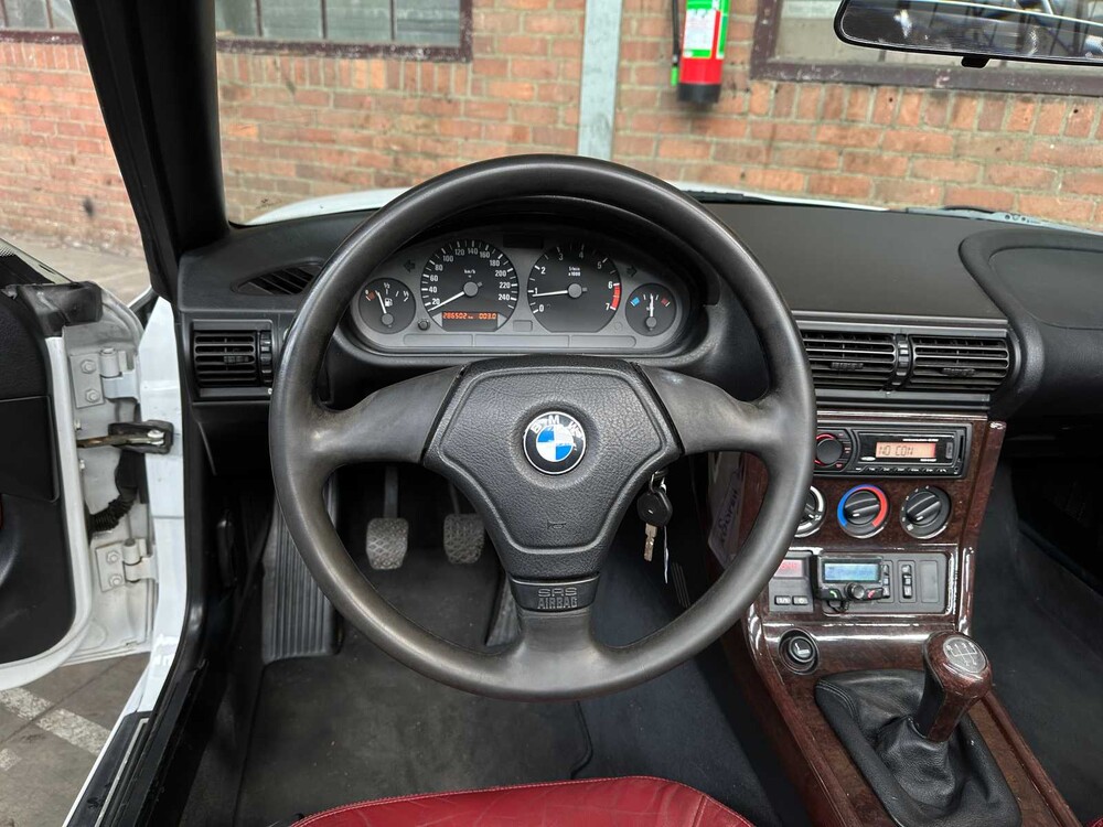 BMW Z3 Roadster 1.8 116hp 1997, 01-NV-HX