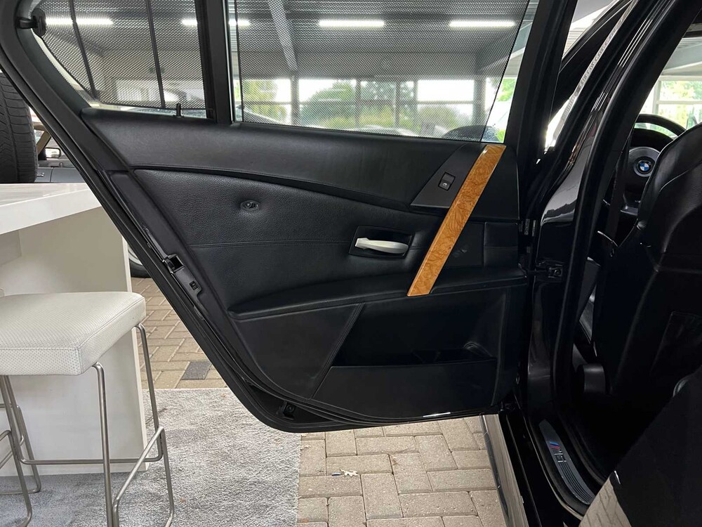 BMW M5 5.0 V10 500hp 2007 5-series Youngtimer