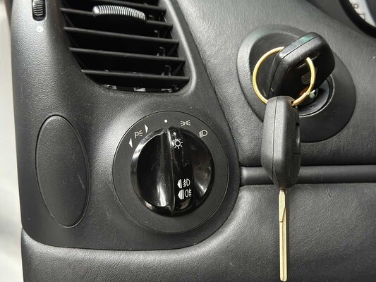 Porsche 911 3.4 996 Triptronic 300hp 2000 Youngtimer