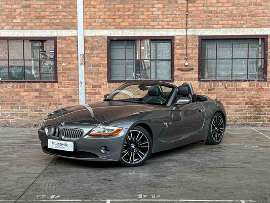 BMW Z4 Roadster 3.0i S 231pk 2004 (Hardtop + Softtop), 36-NV-HZ Youngtimer