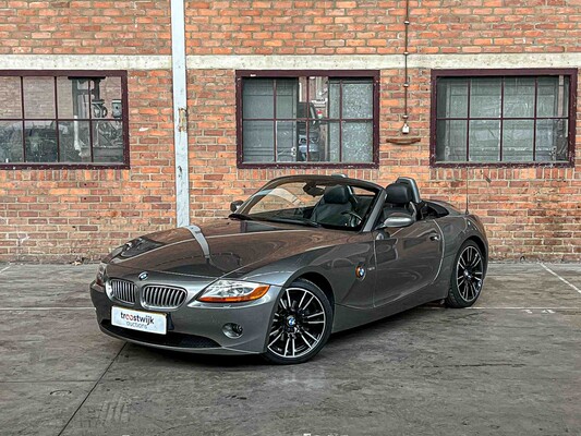 BMW Z4 Roadster 3.0i S 231pk 2004 (Hardtop + Softtop), 36-NV-HZ Youngtimer