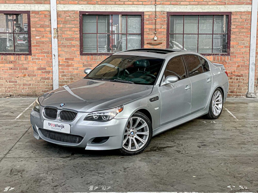 BMW M5 5.0 V10 E60 500hp 2006 5-series Youngtimer