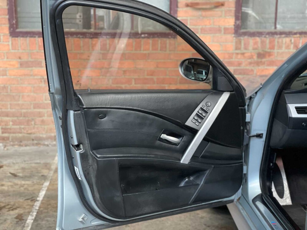 BMW M5 5.0 V10 E60 500hp 2006 5-series Youngtimer