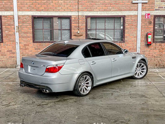 BMW M5 5.0 V10 E60 500hp 2006 5-series Youngtimer