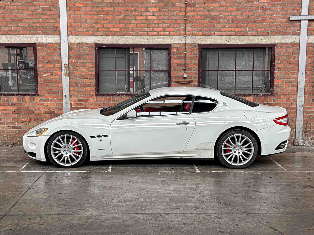 Maserati GranTurismo S 4.7 V8 440hp 2009 Youngtimer