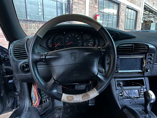 Porsche 911 Carrera 4 3.4 996 300hp 1999 Youngtimer