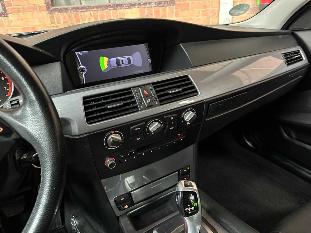 BMW 525i Business Line Edition II 218hp 2009 5-series, 71-JXB-8 Youngtimer