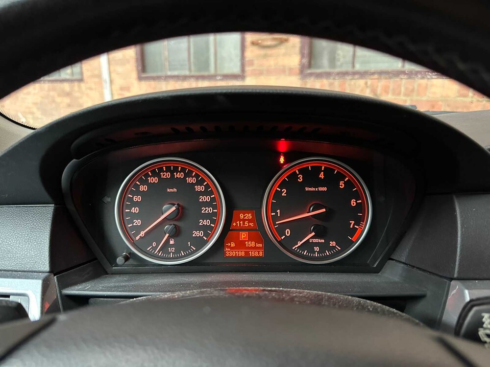 BMW 525i Business Line Edition II 218hp 2009 5-series, 71-JXB-8 Youngtimer