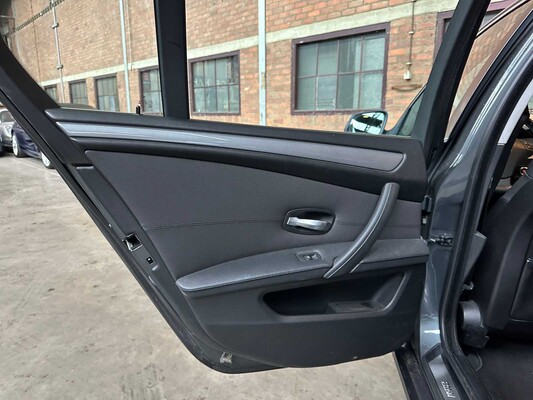 BMW 525i Business Line Edition II 218hp 2009 5-series, 71-JXB-8 Youngtimer