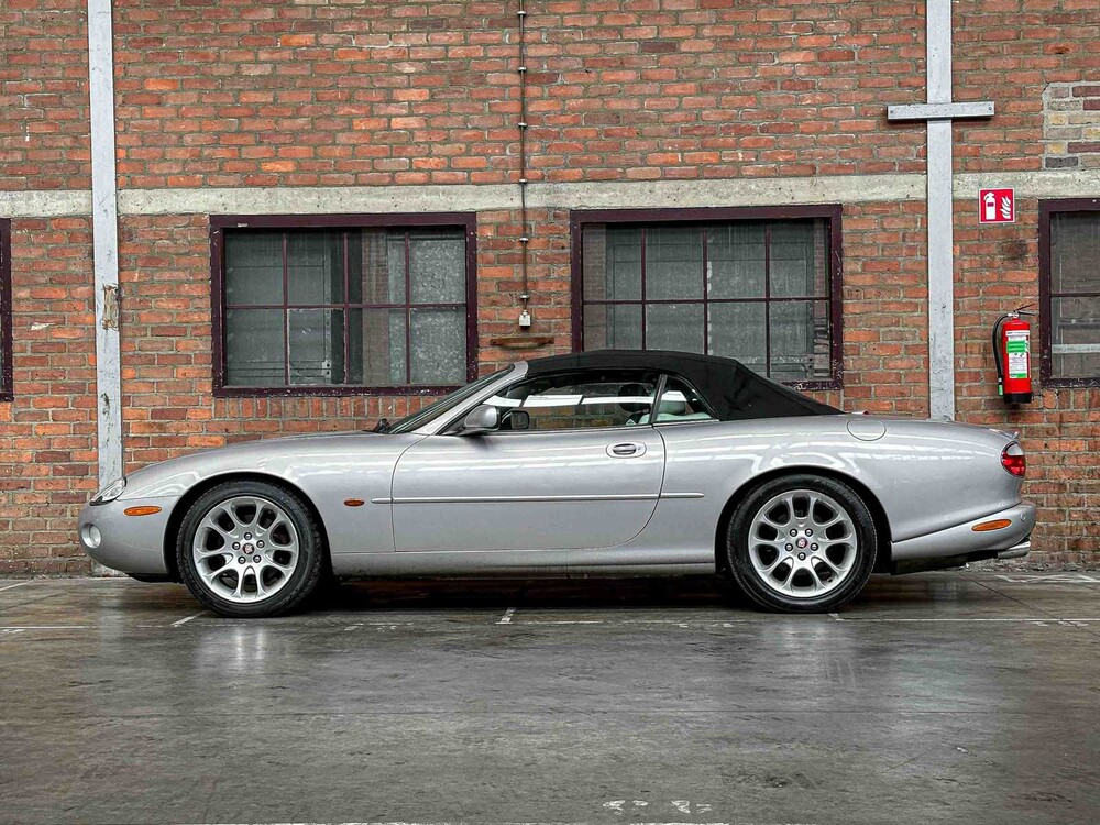 Jaguar XKR 4.0 V8 Convertible 363hp 2001, N-457-KK Youngtimer