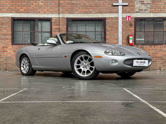 Jaguar XKR 4.0 V8 Convertible 363hp 2001, N-457-KK Youngtimer