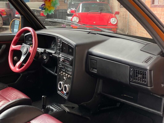 Volkswagen Golf MK2 GTI 2.0 8v 112hp 1987 (Original-NL), RX-32-GJ