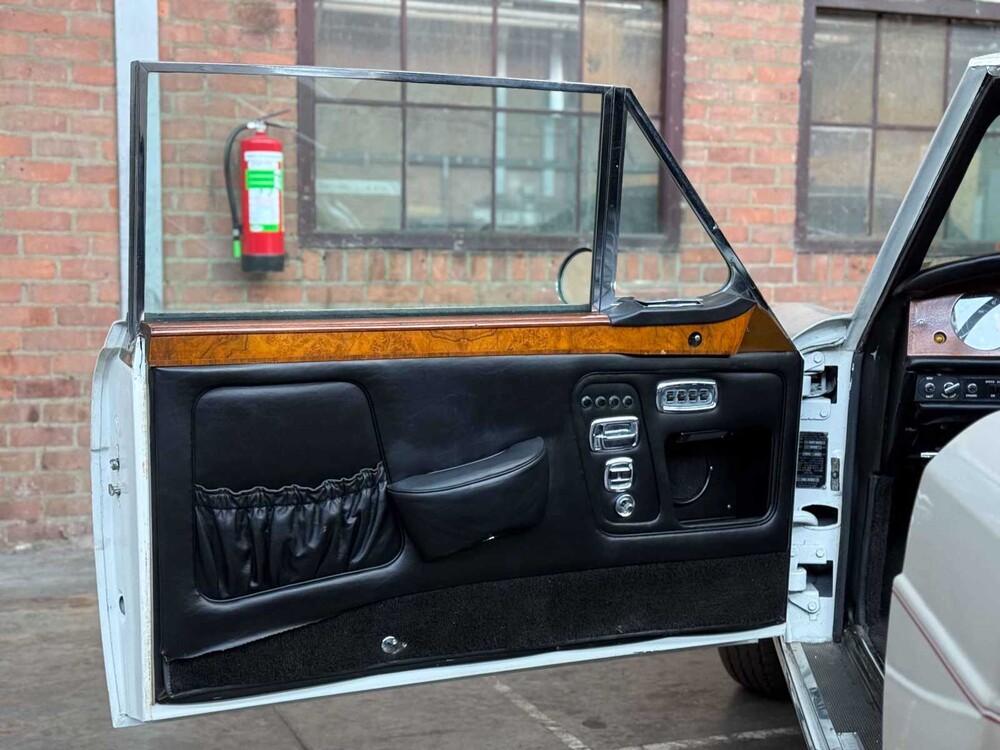 Rolls-Royce Corniche Convertible 1972