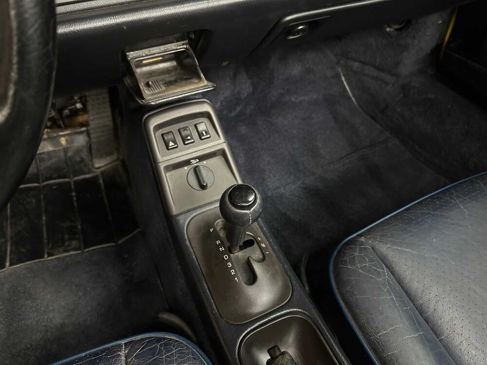 Porsche 911 964 Carrera Cabrio 250hp 1992 Youngtimer