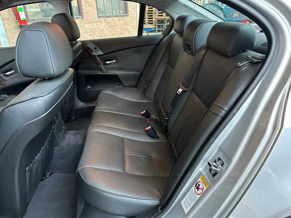 BMW 545i 4.4 V8 333hp 2003 5-series, G-647-VP