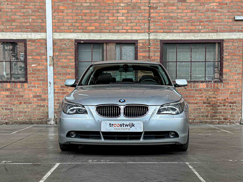BMW 545i 4.4 V8 333hp 2003 5-series, G-647-VP