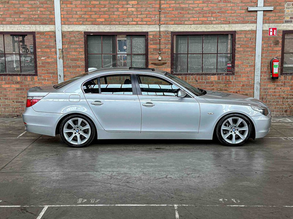 BMW 545i 4.4 V8 333hp 2003 5-series, G-647-VP
