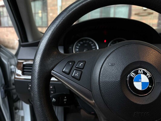 BMW 545i 4.4 V8 333hp 2003 5-series, G-647-VP