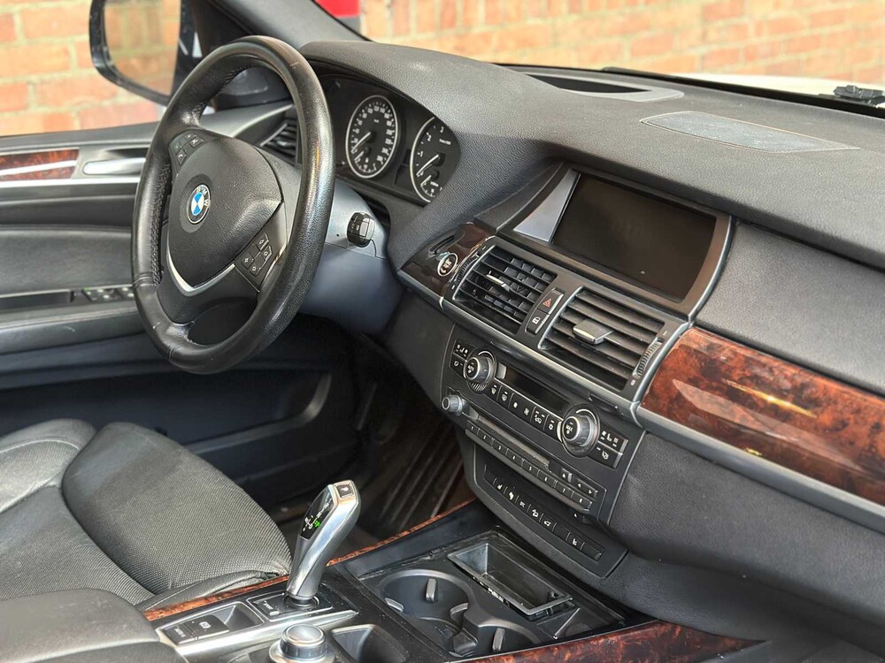 BMW X5 4.8l V8 354hp 2008