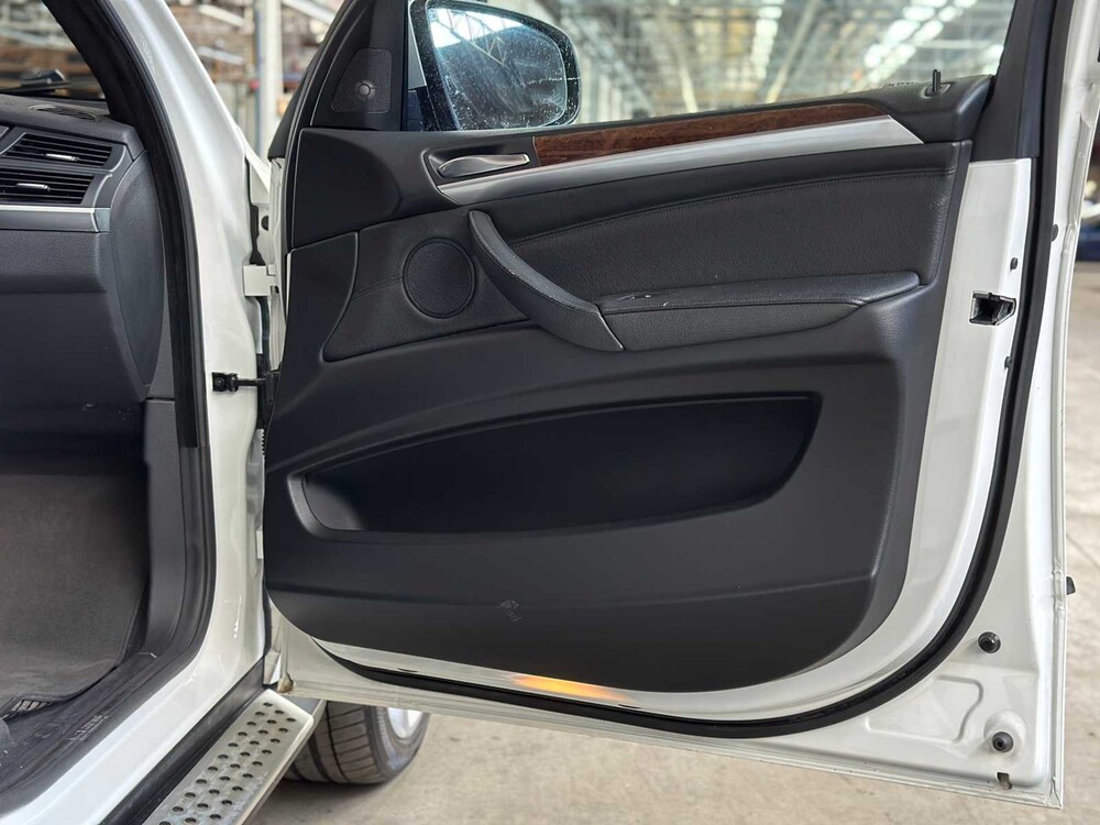 BMW X5 4.8l V8 354hp 2008