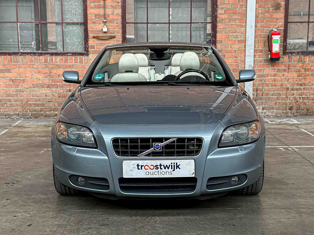 Volvo C70 Convertible 2.4 Summum 140hp 2006, HVR-58-H