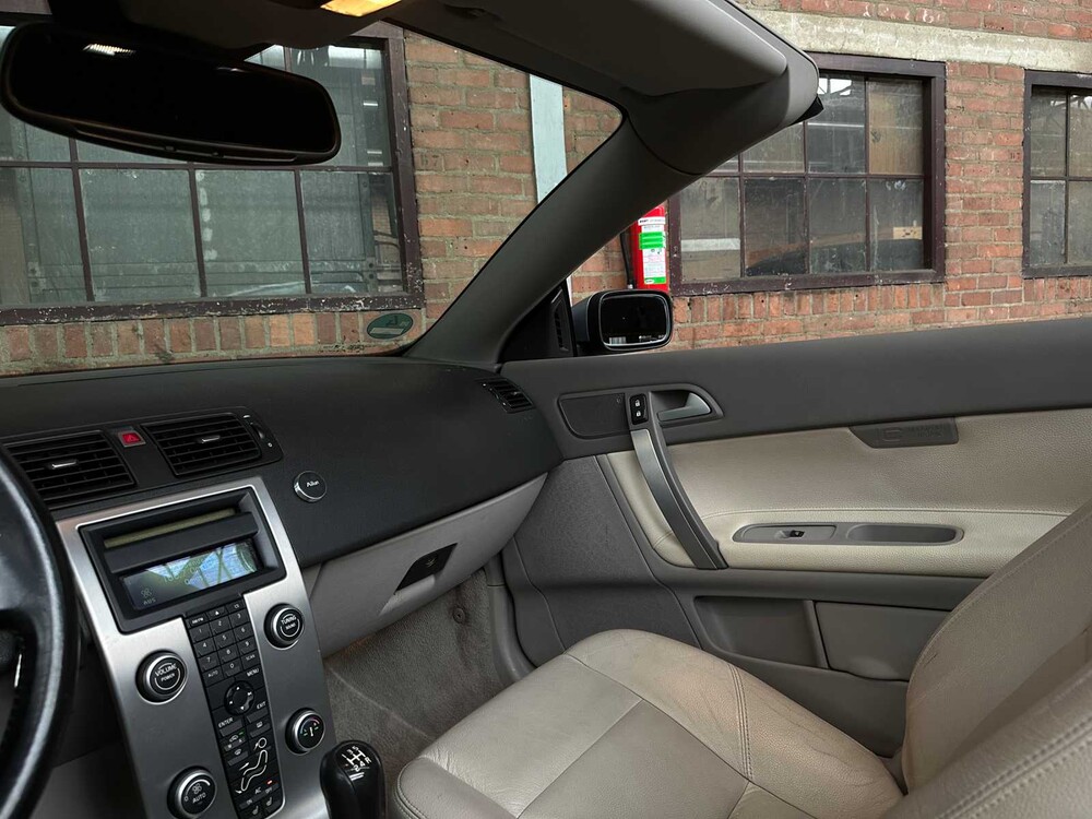Volvo C70 Convertible 2.4 Summum 140hp 2006, HVR-58-H