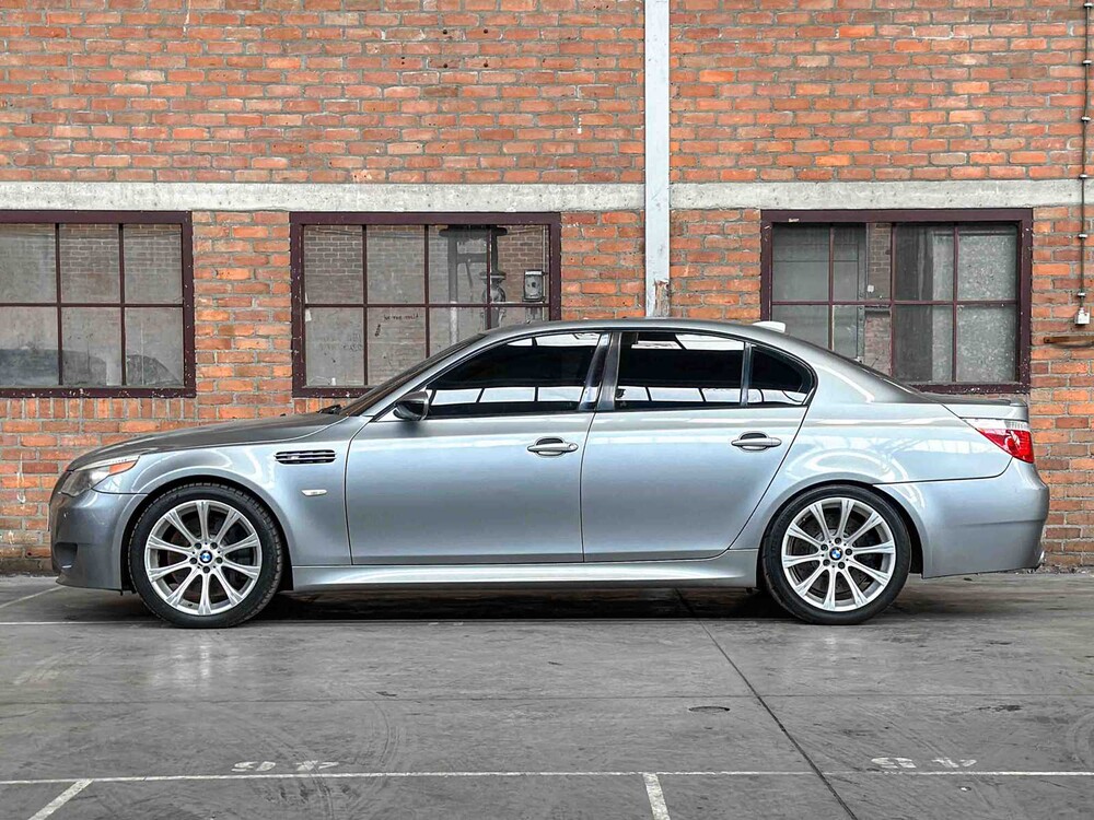 BMW M5 5.0 V10 500hp 2006 5-series Youngtimer