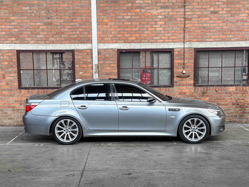 BMW M5 5.0 V10 500hp 2006 5-series Youngtimer