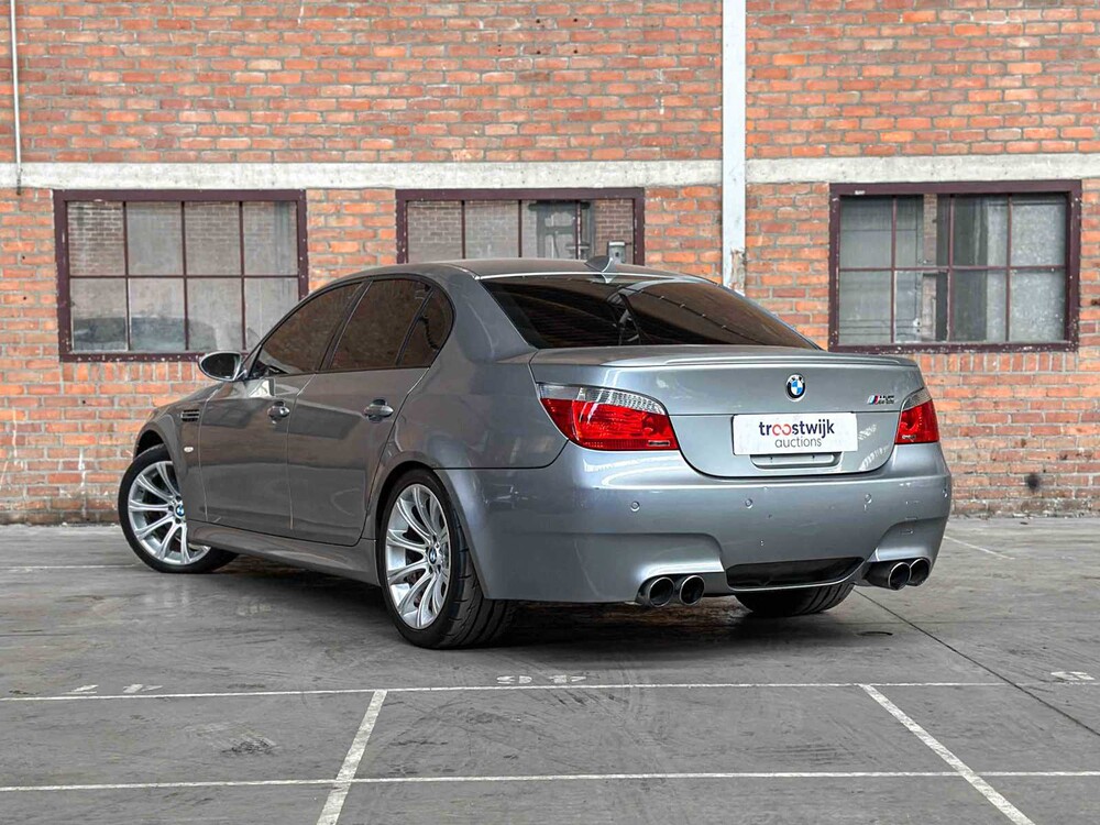 BMW M5 5.0 V10 500hp 2006 5-series Youngtimer