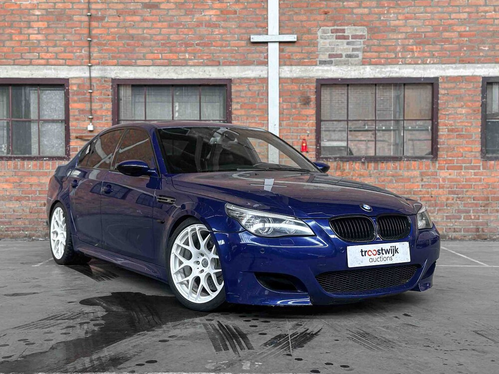 BMW M5 5.0 V10 E60 507hp 2008 5-series Youngtimer