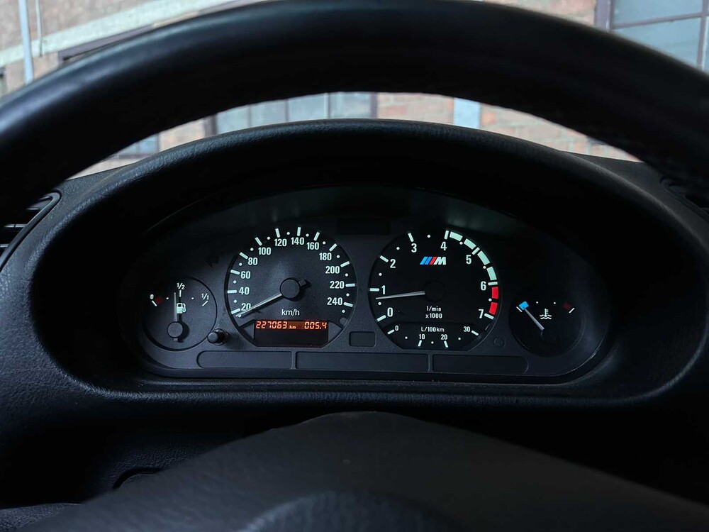 BMW 325i E36 Cabrio 3-series 192hp 1993, P-579-PB -Youngtimer-