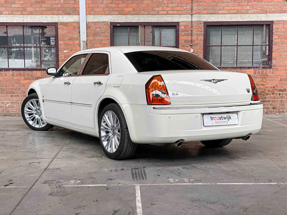 Chrysler 300C HEMI 5.7 V8 340hp 2006 Youngtimer
