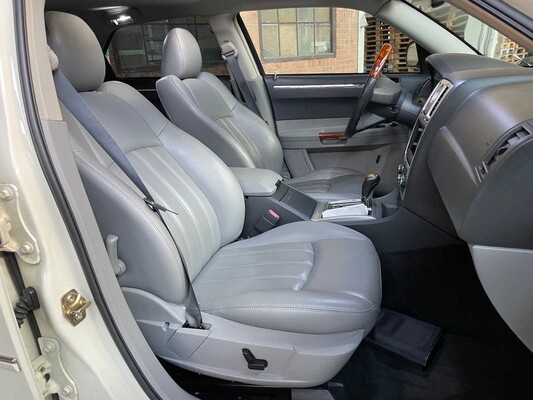 Chrysler 300C HEMI 5.7 V8 340hp 2006 Youngtimer