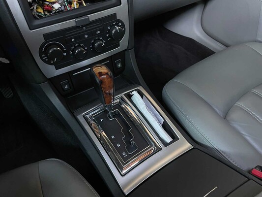 Chrysler 300C HEMI 5.7 V8 340hp 2006 Youngtimer