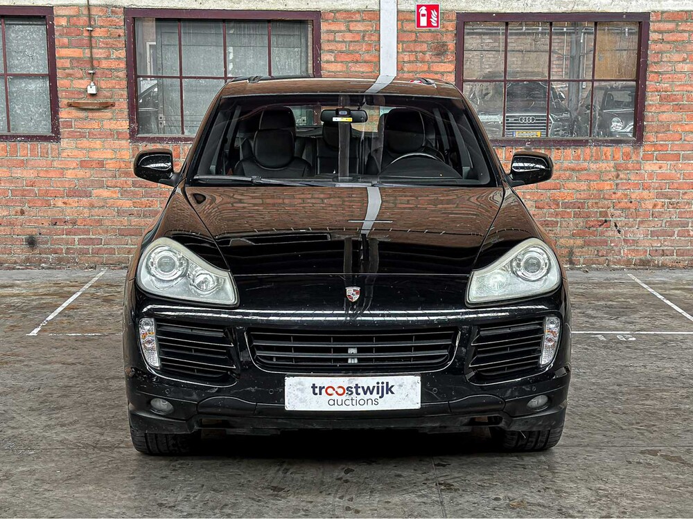 Porsche Cayenne 3.0 D V6 240hp 2009, 82-JDT-1