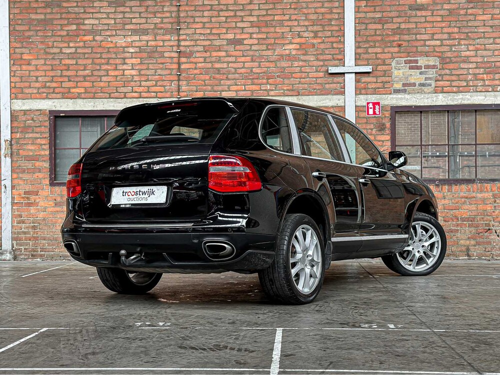 Porsche Cayenne 3.0 D V6 240hp 2009, 82-JDT-1