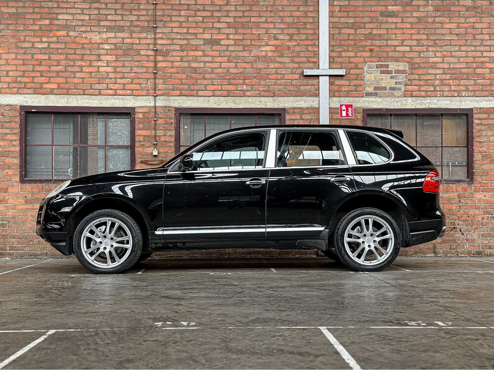 Porsche Cayenne 3.0 D V6 240hp 2009, 82-JDT-1