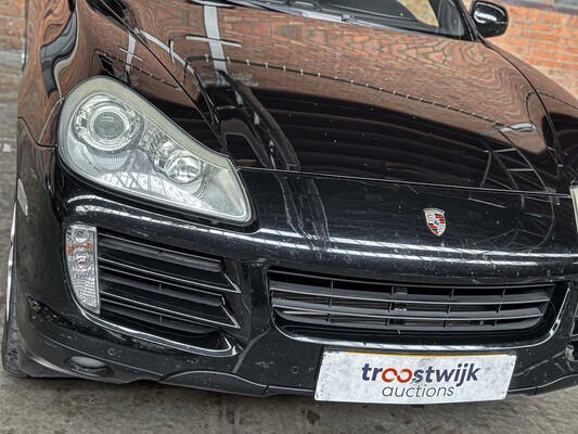 Porsche Cayenne 3.0 D V6 240hp 2009, 82-JDT-1