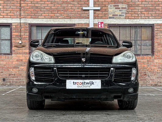 Porsche Cayenne 3.0 D V6 240hp 2009, 82-JDT-1