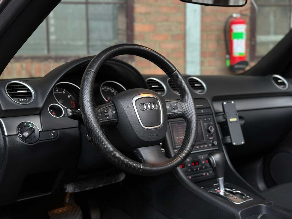 Audi A4 Cabriolet 3.2 FSI V6 Quattro Pro Line 256hp 2006, 70-SR-RL Youngtimer