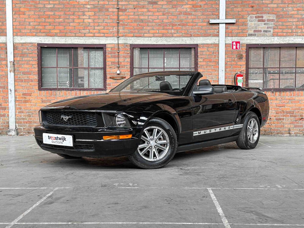 Ford Mustang Cabriolet 4.0 V6 214pk 2005