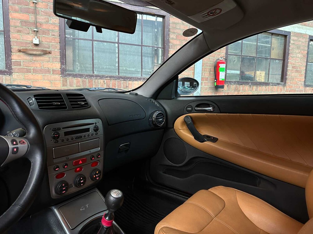 Alfa Romeo GT 3.2 V6 240pk 2004 -Youngtimer-
